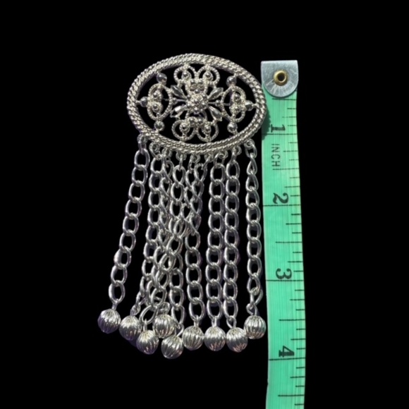 SARAH COVENTRY Signed Fringe Chain Dangle Brooch Silver Tone Pin - Picture 6 of 7